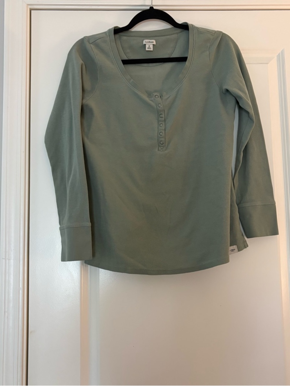 L.L. Bean Women's Sage Green Henley Long-Sleeve Cotton T-Shirt Top